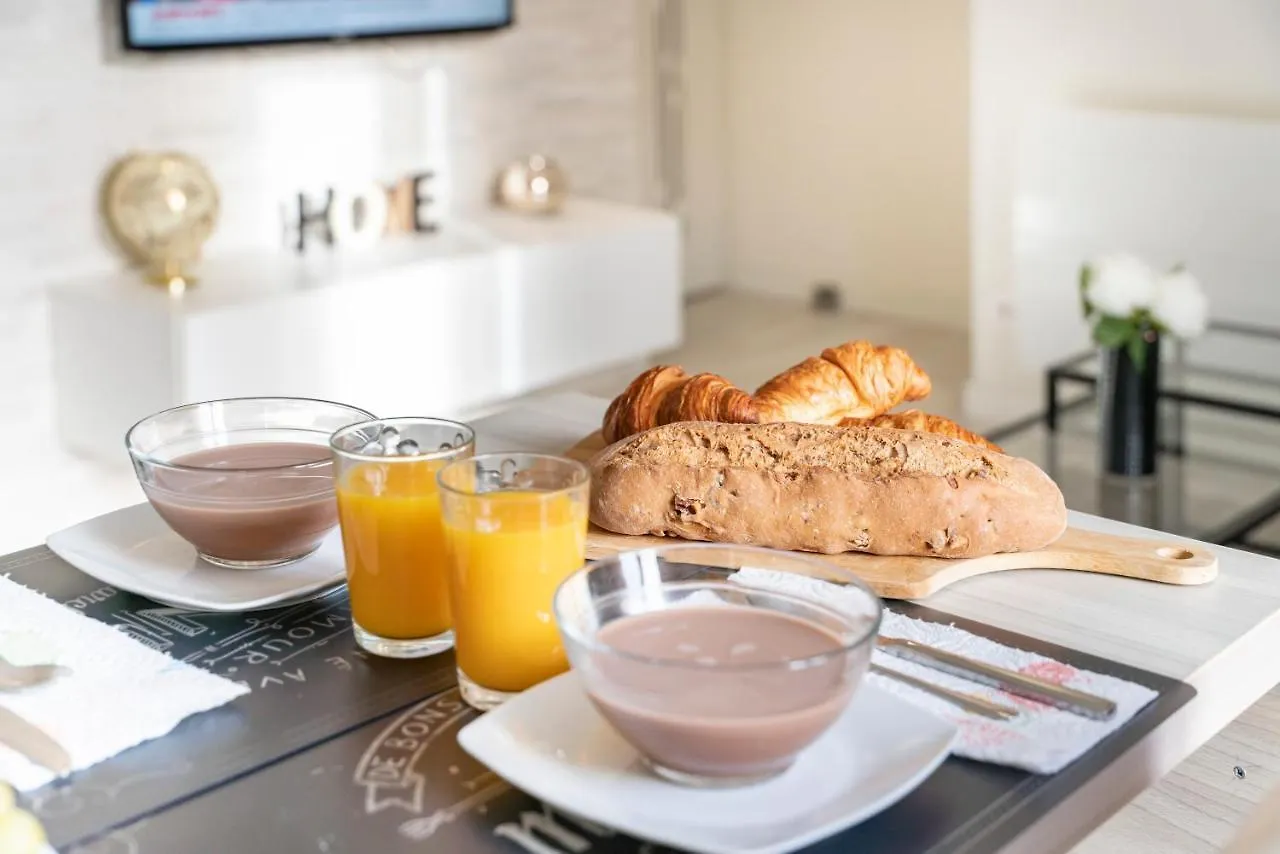 Portes de Monaco, 2 pièces rénové Beausoleil Appartement